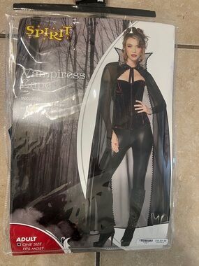 Spirit Sheer Vampiress Cape - Black